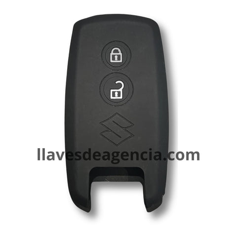 Detalle de funda protectora silicona para llave Suzuki mostrando material antiderrapante negro resistente a caídas golpes y agua